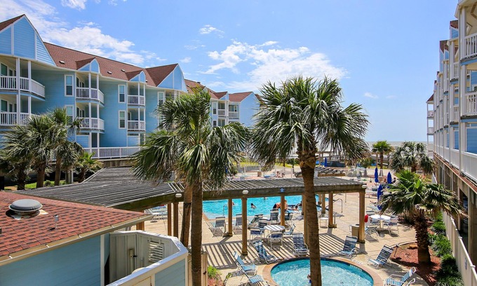 Galveston Condo | Seascape 1120 Studio Bedroom Condo by RedAwning