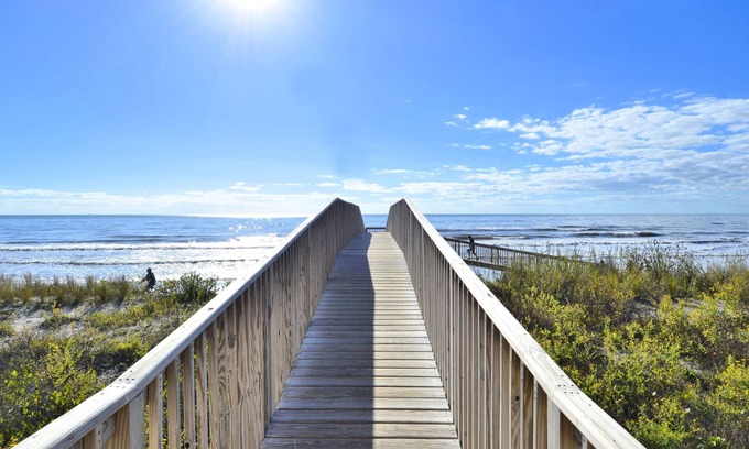 Galveston Condo | Seascape 1216 Studio Bedroom Condo by RedAwning