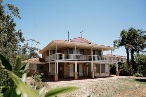 Eagle Bay House | Seascape