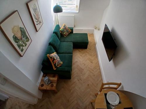 Barmouth Apartment | Seashell Apartment
