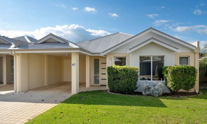Broadwater Cottage | Seashell Cottage - Unit 47 At Cape View Resort