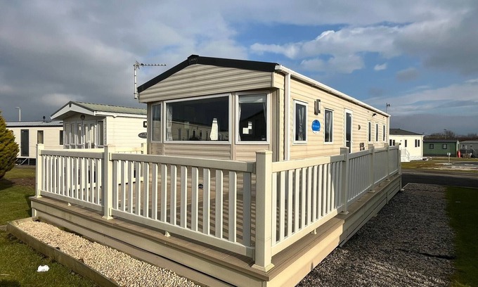 Heysham Cabin | Seaside Bliss Retreat in Morecambe