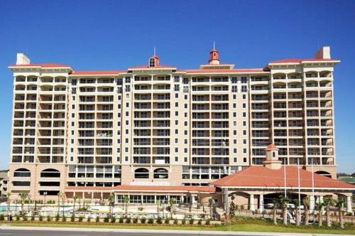Cherry Grove Beach House | Seaside Bliss Tilghman Beach & Golf Resort Condo