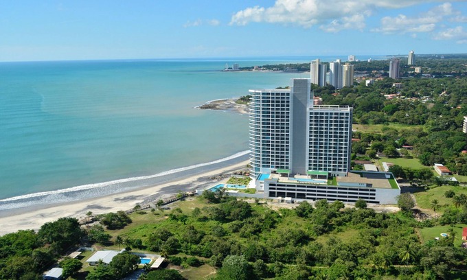 Nueva Gorgona Condo | Seaside Haven Retreat