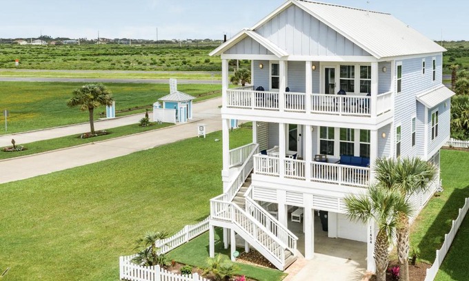Galveston House | Seaside Haven