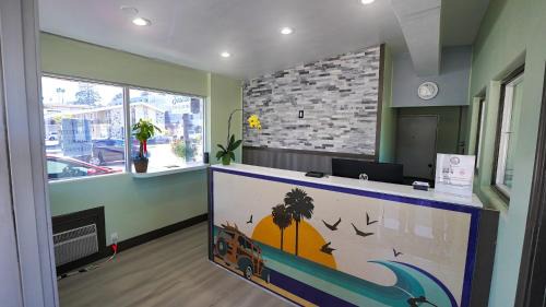Westside Santa Cruz Hotel | SeaSide Inn & Suites