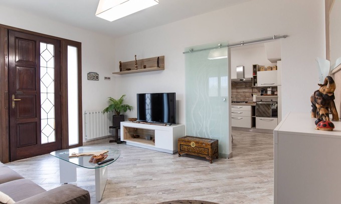 Torre del Lago Puccini House | Seaside villa sleeping up to 8 people with private garden and 2 parking spaces.