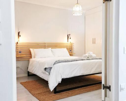 Hermanus Apartment | Seaside Respite Main road apartment
