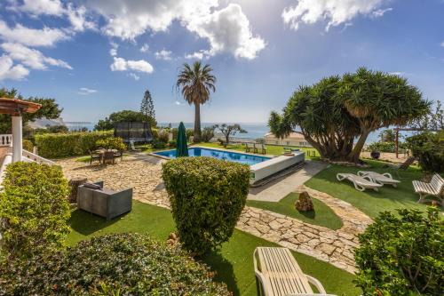 Luz Villa | Seaside Retreat Casa Romana