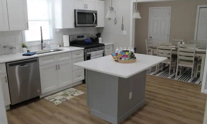 Villas House | Seaside Sanctuary Home near Cape May. Pet Friendly!