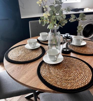 Llanelli Apartment | Seaside Serenity