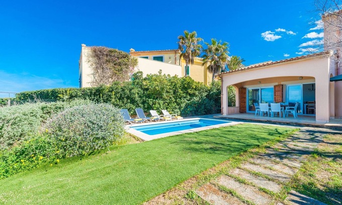 Urbanizacion S'Estanyol House | Seaside villa in Colonia de Sant Pere