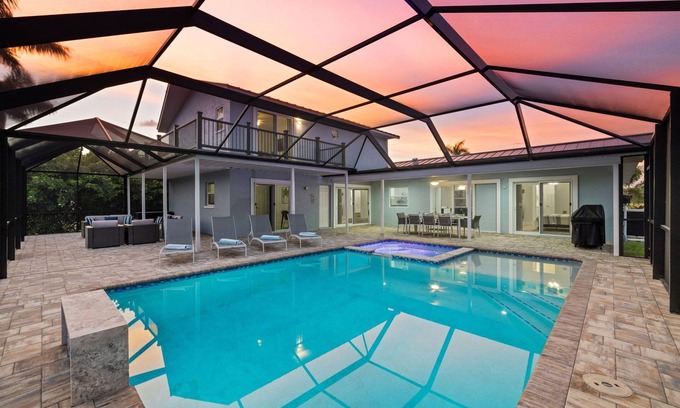 Fort Myers Villa | Seaside Villa Coral Point, renovated, south facing, in 2 minutes on open river