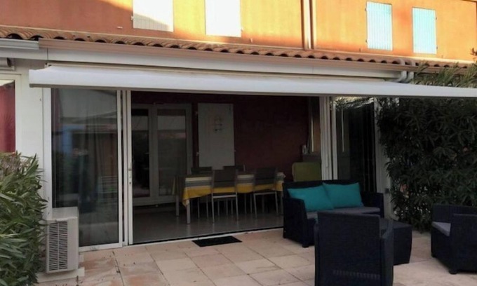 Portiragnes-Plage Villa | Seaside villa, Wifi, secure residence with swimming pool