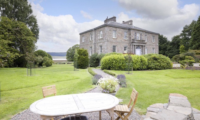 Glenisla Apartment | Seasyde House - Garden View
