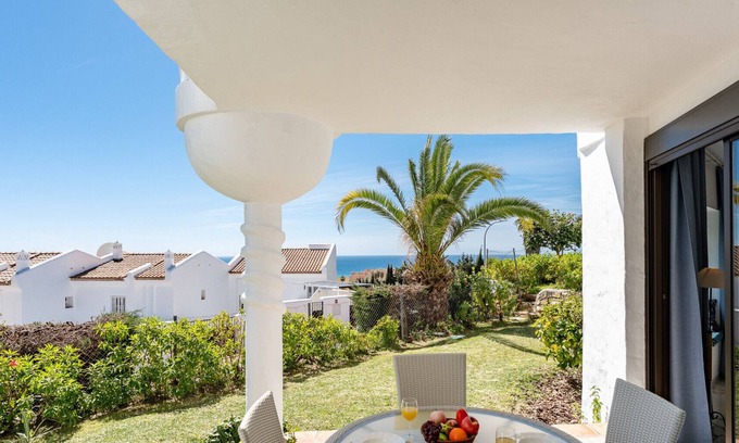 Torrequebrada Ski Chalet | Seaview/3BED/Sauna/Pool/Parking