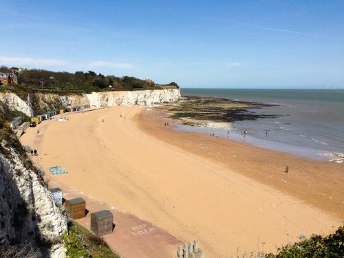 Broadstairs Apartment | Seaview - Cheviot Court