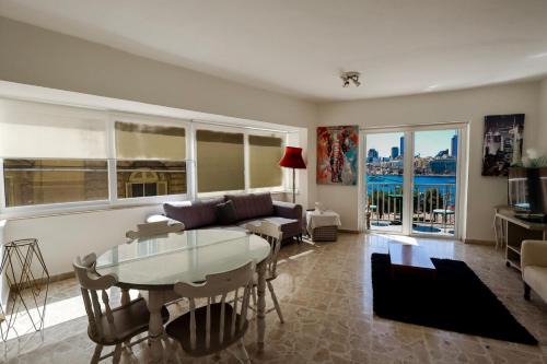 Tower Road Apartment | Seaview Cozy Stay in a Prime Sliema Location 6S