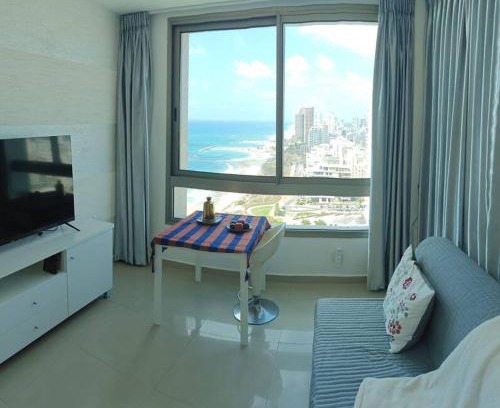 Netanya Apartment | Seaview Escape