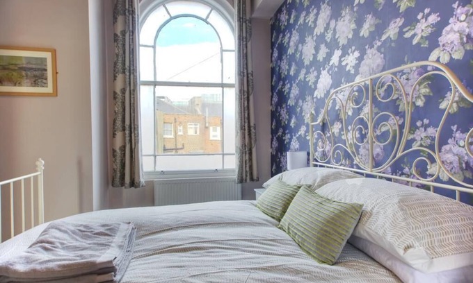 Hastings Apartment | Seaview