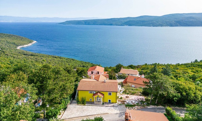 Zagorje Apartment | Seaview House Helena - Apartment 1, Plomin, Croatia