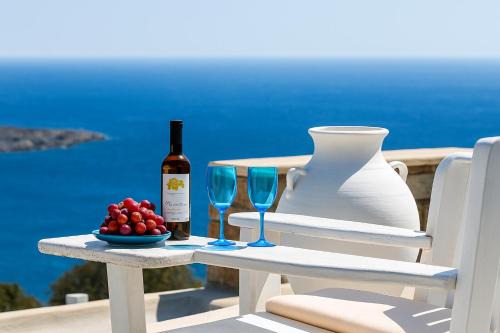 Psarou House | Seaview Villa Giovanna - Premium Location&Jacuzzi
