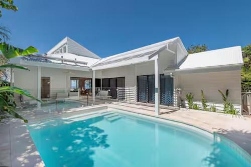 Sunshine Beach House | Seaviews at Sunshine Beach 4BR, Pool