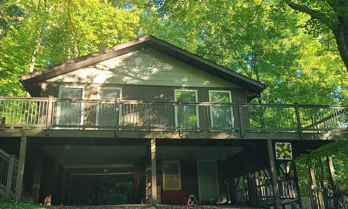 Cattail Creek Cabin | Secluded Bearcat Cabin with mountain view