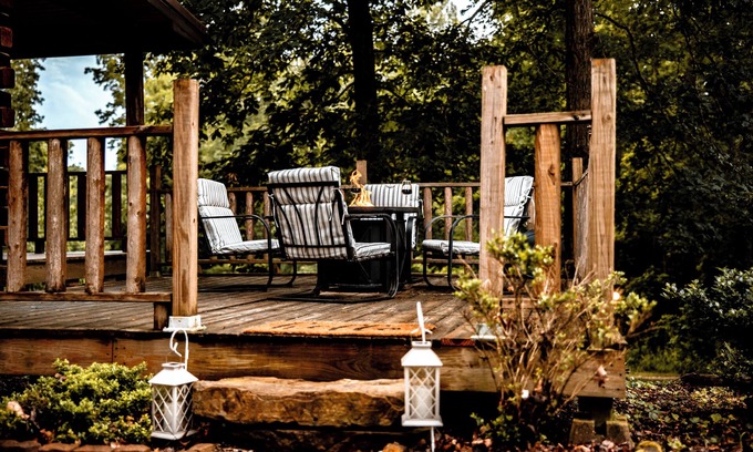 Ray Cabin | Secluded Cabin near Hocking Hills - pet friendly!