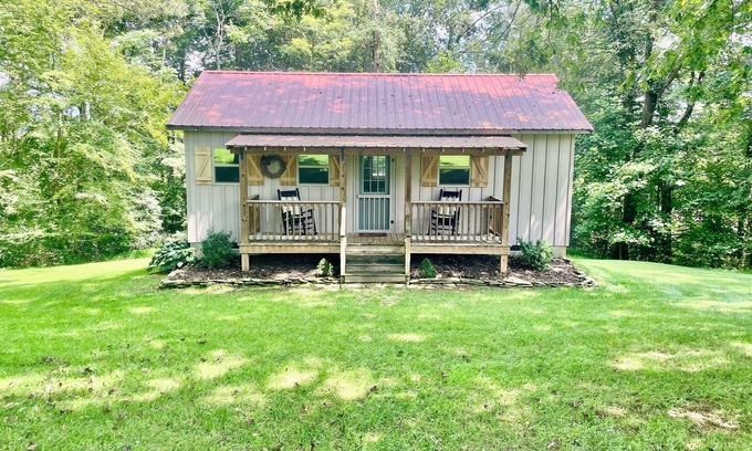 Elkin Cabin | Secluded farm cabin-private 100 acre retreat in Yadkin Valley Wine region