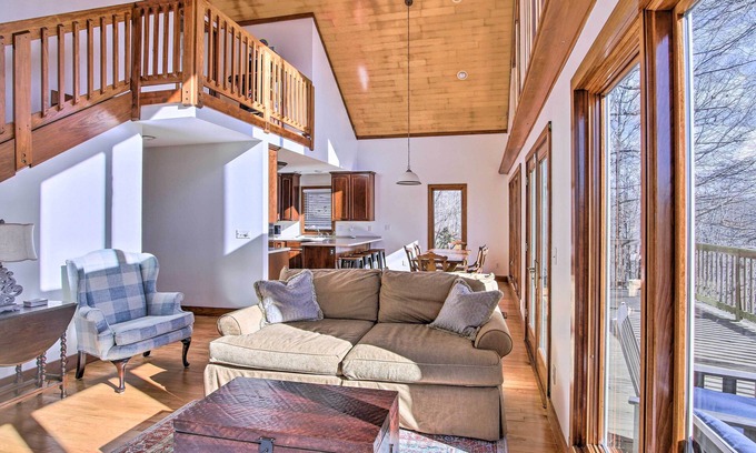 Kedron House | Secluded Hilltop Columbia Home w/Deck + Views!