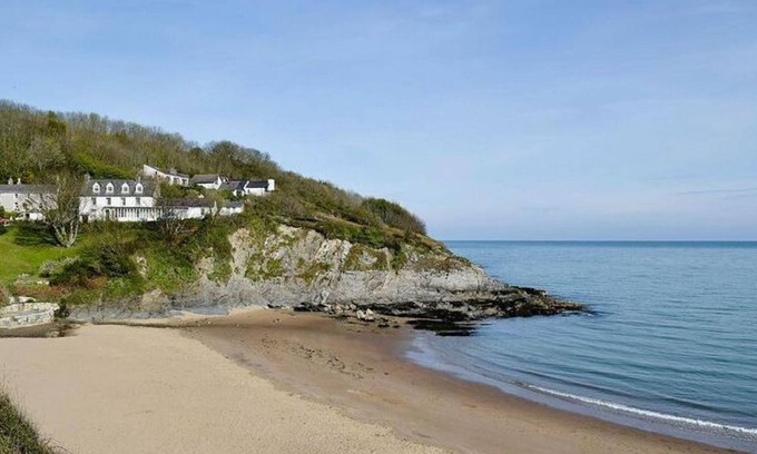 Pennant House | Secluded Holiday Home in Ceredigion with Garden