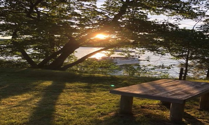 Brill Cabin | Secluded Island Paradise on Long Lake