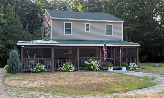 Moultonborough House | Secluded lake house with water access at public beach just 400 steps away