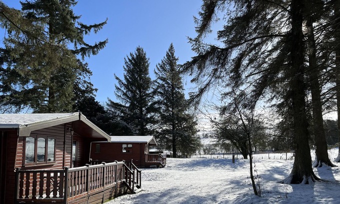 Wigton Cabin | Secluded Lodge On Country Estate (1)