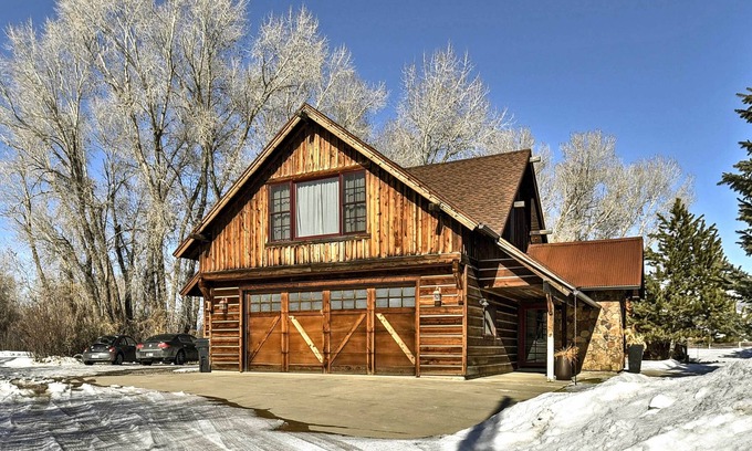 Bozeman House | Secluded Luxury Home - 20 Mi to Bridger Bowl Ski!