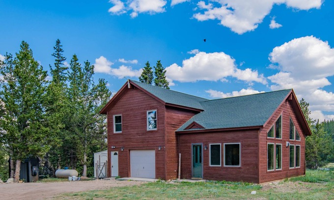 Alma House | Secluded Mountain Cabin Near Breckenridge – Cozy, Scenic, Views of 14K Ft Peaks