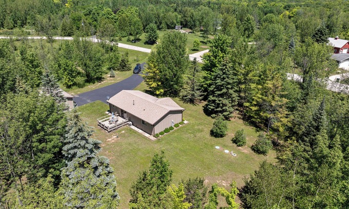 Ellison Bay House | Secluded Northern Door home w/Trails, Fire Pit, near The Clearing Folk School