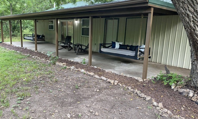 Greenfield House | Secluded Stockton Lake House w Starlink internet