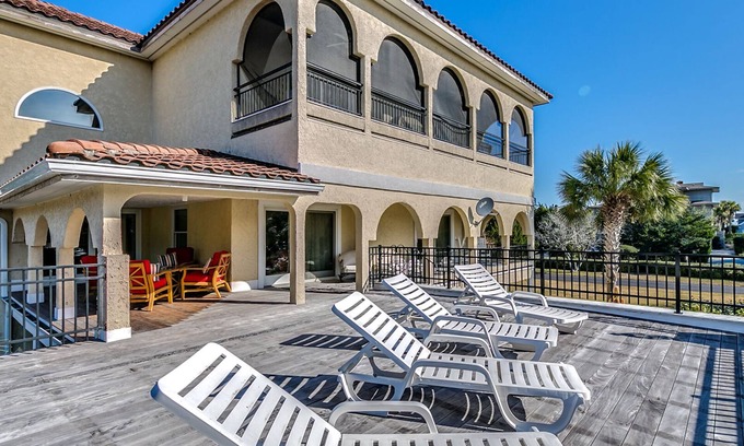 Debordieu Colony House | Second Row, Steps away from the Ocean, Pool Table, Large Sun Deck