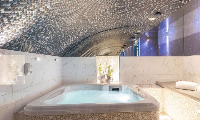 Quartier Saint-Georges Hotel | Secret de Paris - Hotel & Spa