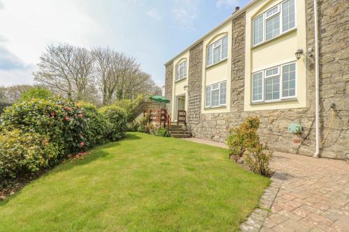 Mithian House | Secret Garden