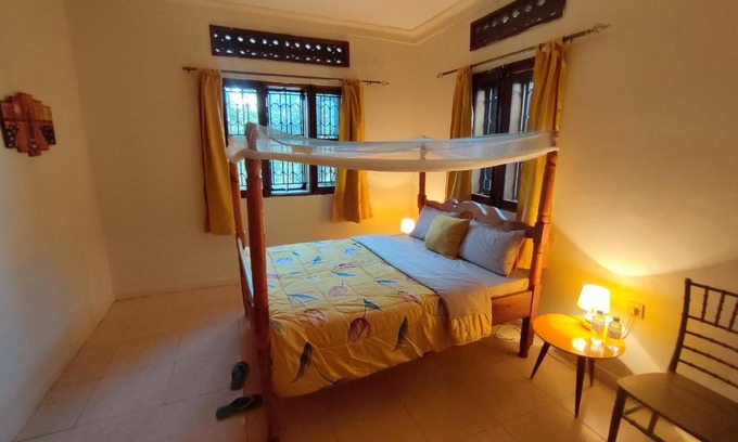 Ntinda House | Secret Garden Guesthouse