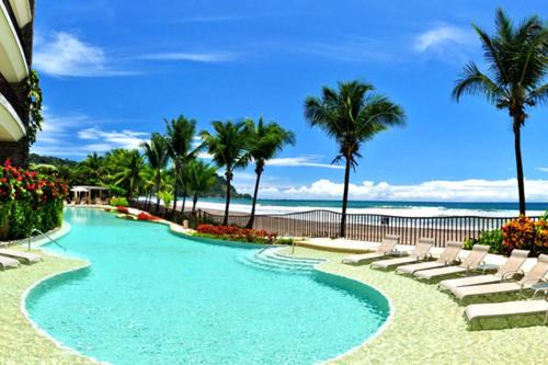 Jaco Hotel | SecretJaco - Luxury Beach Front Penthouse with Pool & Jacuzzi