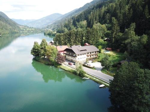 Feld am See Apartment | SeeBrauer