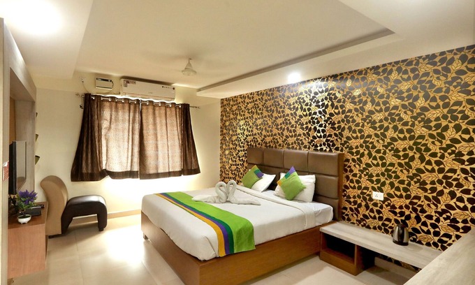 Taramani Hotel | Sekaran Hotel OMR Perungudi