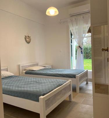 Ag. Georgios Apartment | Sela’s Corfu beach home