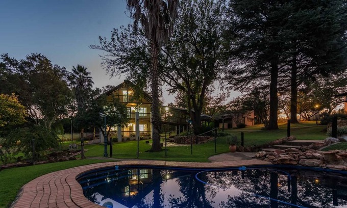 Krugersdorp Apartment | Self-catered Loft Apartment With Pool