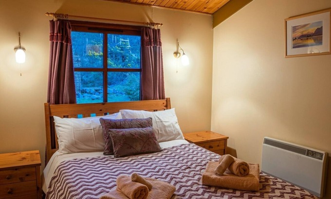 Duirinish Ski Chalet | Self-Catering chalet near Plockton and the Isle of Skye secluded, well equipped and dog friendly.