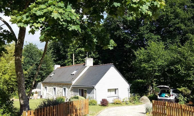 Riec-sur-Belon Cottage | Self-catering cottage 2 to 5 persons South Brittany WIFI garden terraces